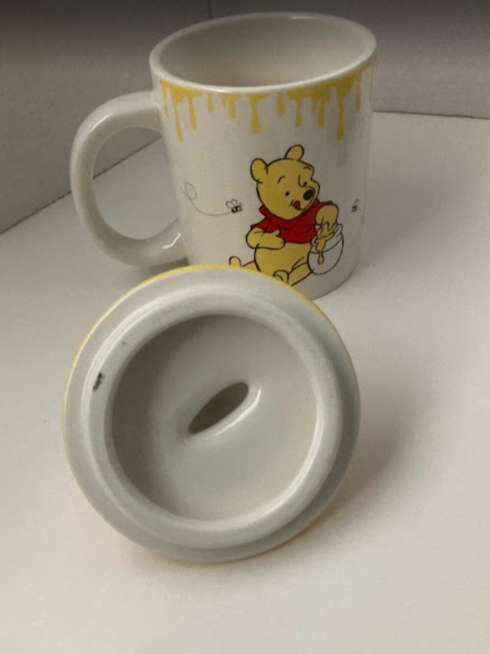 Disney Winnie the Pooh Honey Bee Lid 18 oz Coffee Mug - Picture 6 of 15